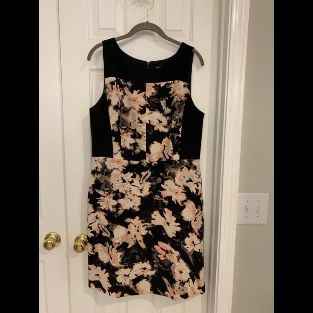 Like-new LOFT Sleeveless Dress